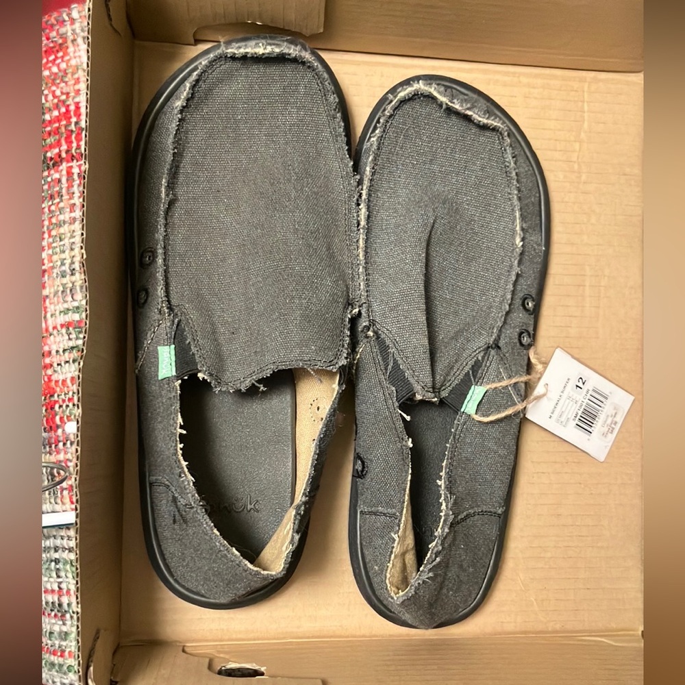 SANUK NWT Mens Shoes VAGABOND Sidewalk Surfer Loafer Slip On Charcoal Gray Sz 12